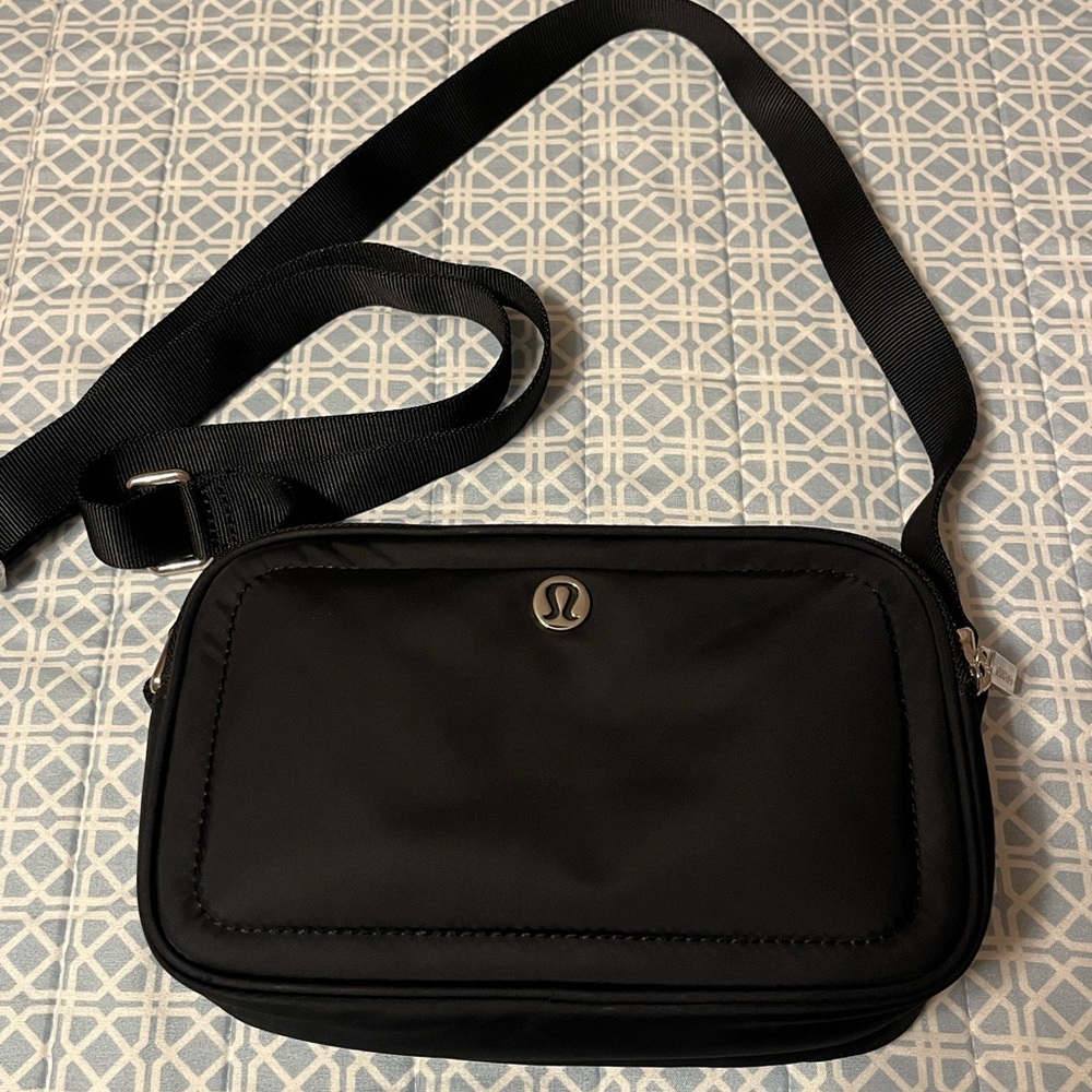 lululemon athletica Black Belt Bag